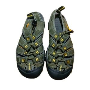 Keen Newport H2 Water Proof Sandal Army Green  Women's Sizes US 7.5 #1204